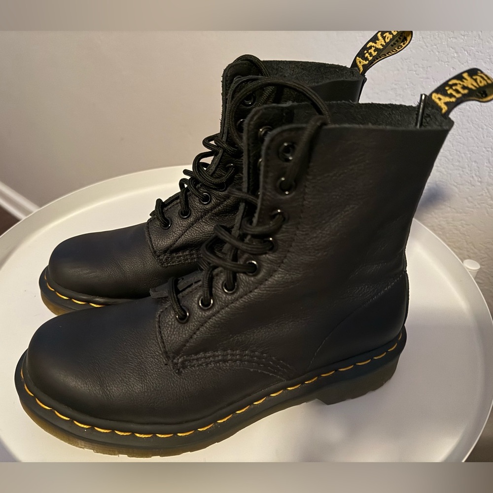 Dr. Martens 1460 Pascal